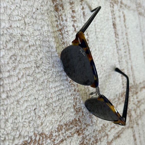 Ray-Ban Sunglasses tortoiseshell clubmaster Black and Brown Accessories - Picture 4 of 4